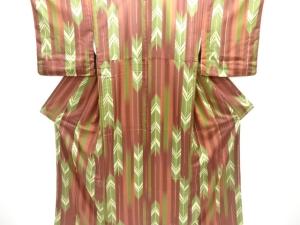 縞に矢羽根模様小紋着物